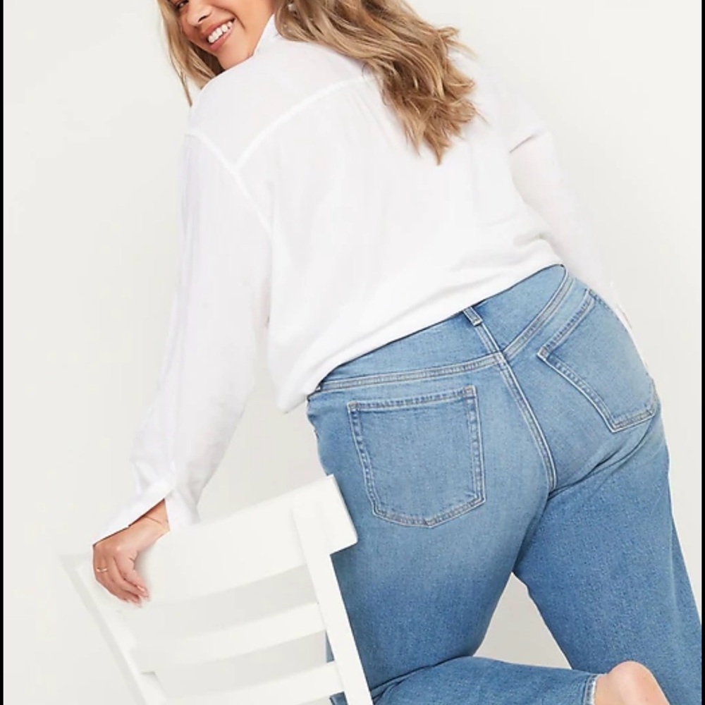 OLD NAVYHigh-Waisted Secret-Smooth Pockets O.G. Straight Plus-Size Ripped Jeans - Picture 2 of 9